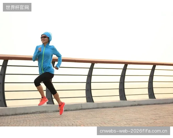 体育App的终极竞争，将决胜于谁能超越运动本身，成为整合用户运动、饮食、睡眠数据的个人健康第一入口